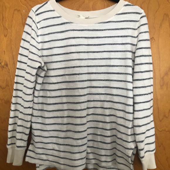 Loft Lounge Pullover - Picture 2 of 3